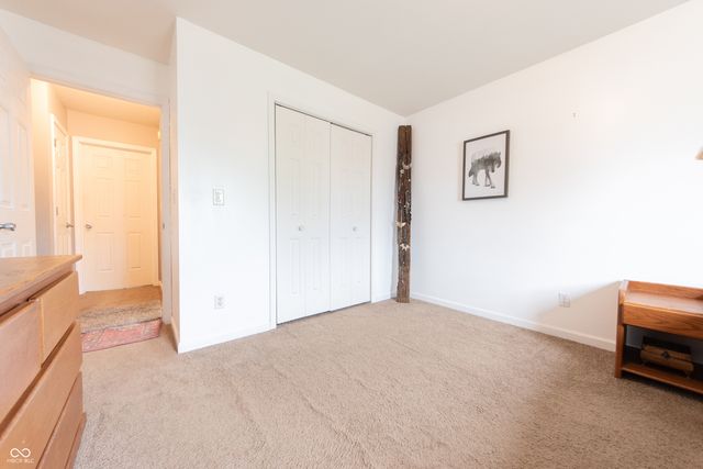 4613 Clairmont Drive, Columbus, IN 47203