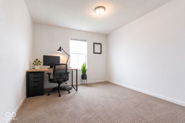 4613 Clairmont Drive, Columbus, IN 47203