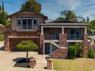 1130 W 9th St, Benicia, CA 94510