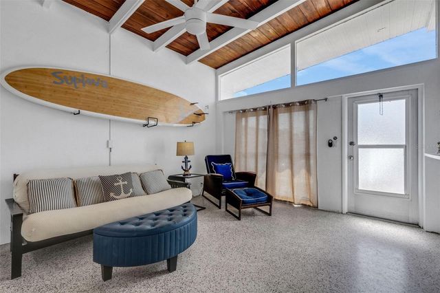 1129 SEASIDE DRIVE 7, Sarasota, FL 34242