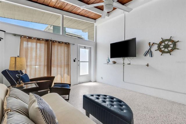 1129 SEASIDE DRIVE 7, Sarasota, FL 34242