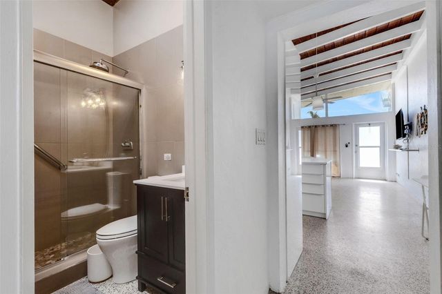 1129 SEASIDE DRIVE 7, Sarasota, FL 34242