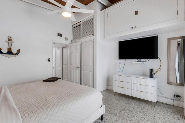 1129 SEASIDE DRIVE 7, Sarasota, FL 34242