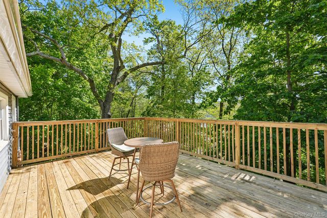 59 Deer Trail S, Greenwood Lake, NY 10925