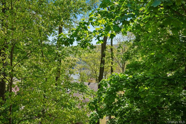 59 Deer Trail S, Greenwood Lake, NY 10925