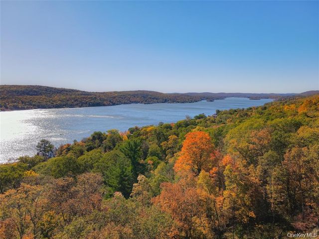 59 Deer Trail S, Greenwood Lake, NY 10925