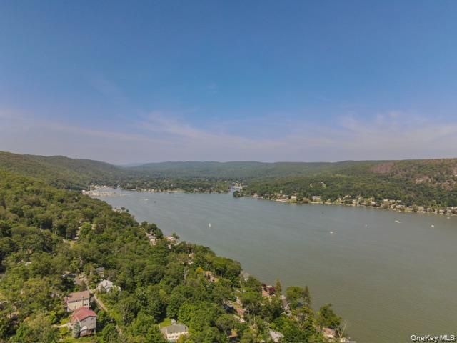 59 Deer Trail S, Greenwood Lake, NY 10925