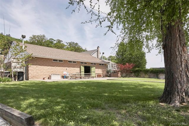 59 Deer Trail S, Greenwood Lake, NY 10925