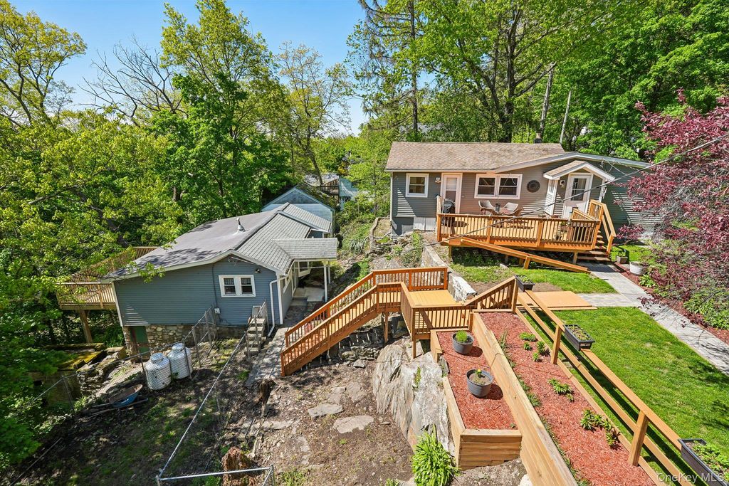 59 Deer Trail S, Greenwood Lake, NY 10925