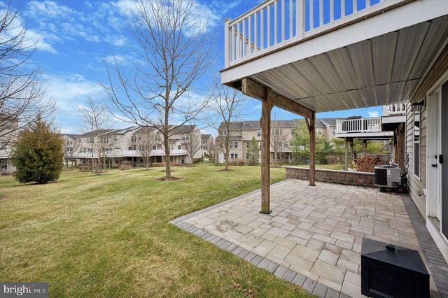 907 SUSAN CIR, North Wales, PA 19454