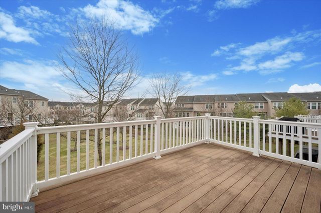 907 SUSAN CIR, North Wales, PA 19454