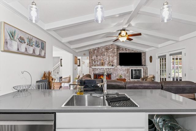 101 Thornhill Drive, Danville, IL 61832