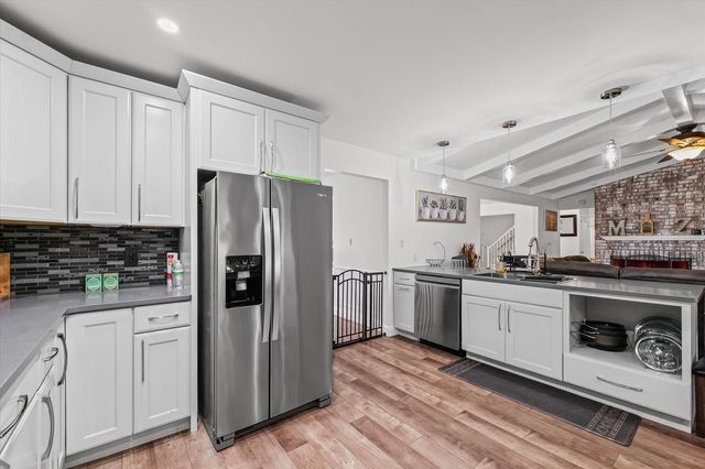 101 Thornhill Drive, Danville, IL 61832