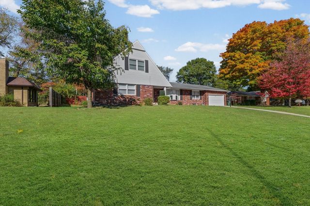 101 Thornhill Drive, Danville, IL 61832