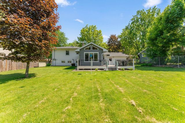 3645 Rolling View Drive, White Bear Lake, MN 55110