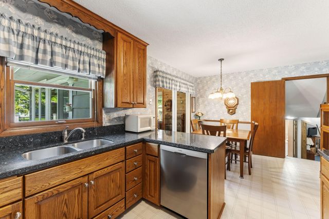 3645 Rolling View Drive, White Bear Lake, MN 55110