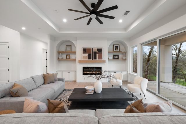 23638 Eaglepoint Ct, Auburn, CA 95602