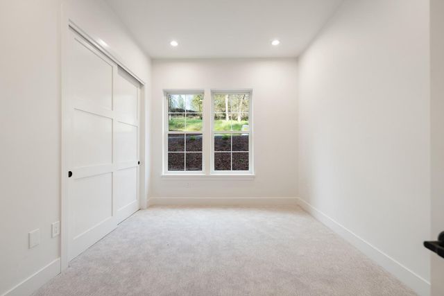 23638 Eaglepoint Ct, Auburn, CA 95602