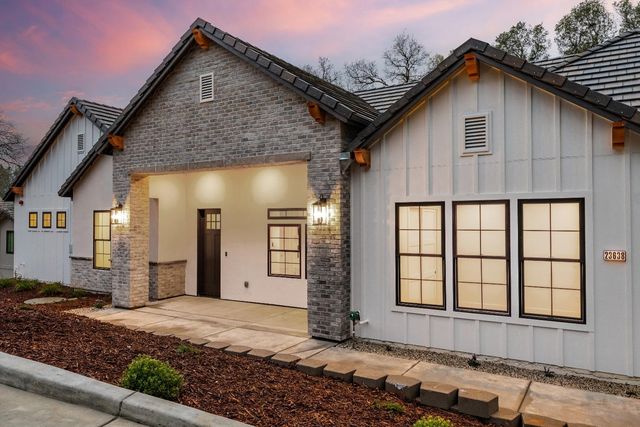 23638 Eaglepoint Ct, Auburn, CA 95602