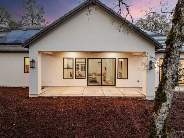 23638 Eaglepoint Ct, Auburn, CA 95602