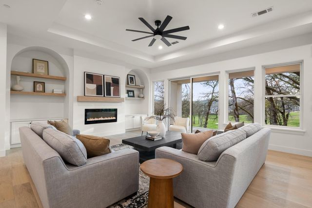23638 Eaglepoint Ct, Auburn, CA 95602