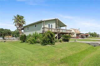 1402 Van Buren, Port O'connor, TX 77982