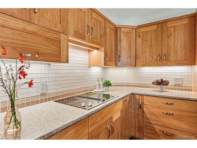 6624 Cherokee Ct, Niwot, CO 80503