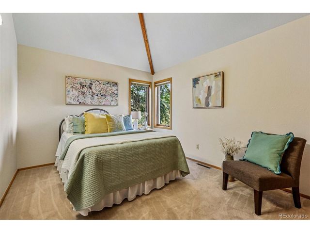 6624 Cherokee Ct, Niwot, CO 80503
