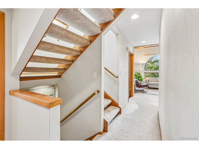 6624 Cherokee Ct, Niwot, CO 80503