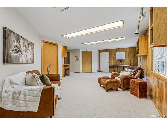 6624 Cherokee Ct, Niwot, CO 80503