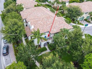 8140 Cascada Isles Dr, Cooper City, FL 33024