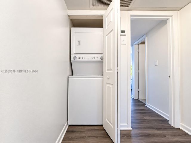 8630 NW 5th Terrace 16-208, Miami, FL 33126