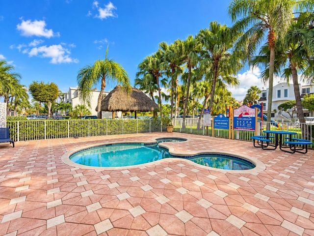 8630 NW 5th Terrace 16-208, Miami, FL 33126