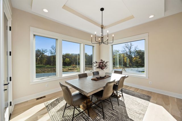 785 Canterbury Circle, Waukee, IA 50263