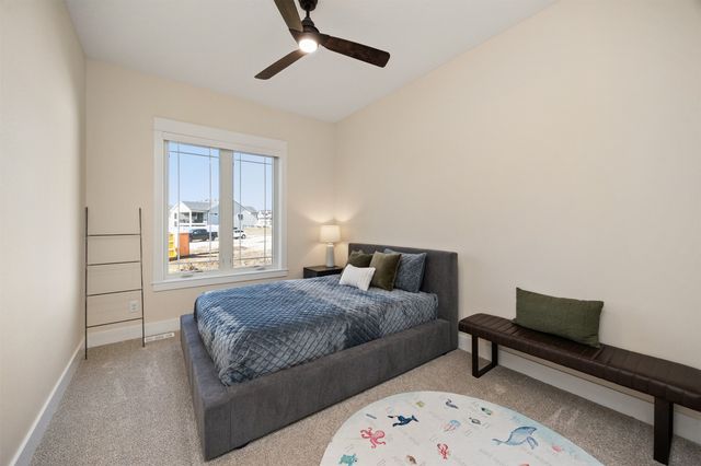 785 Canterbury Circle, Waukee, IA 50263