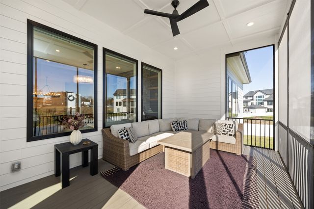 785 Canterbury Circle, Waukee, IA 50263