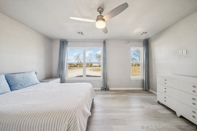 2152 E 430 Road, Adair, OK 74330