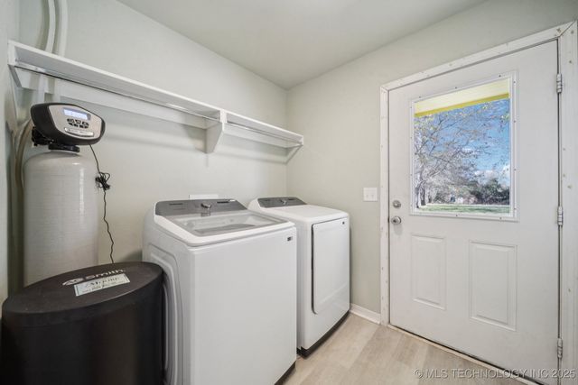 2152 E 430 Road, Adair, OK 74330