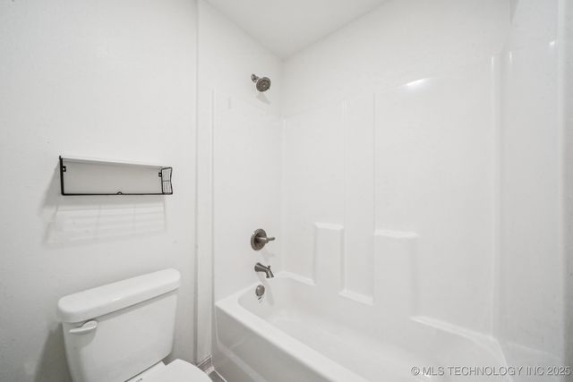 2152 E 430 Road, Adair, OK 74330