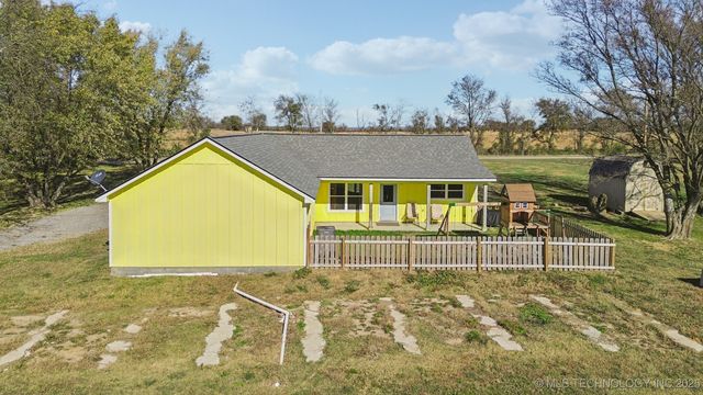 2152 E 430 Road, Adair, OK 74330