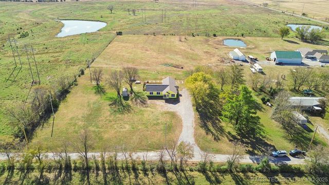 2152 E 430 Road, Adair, OK 74330