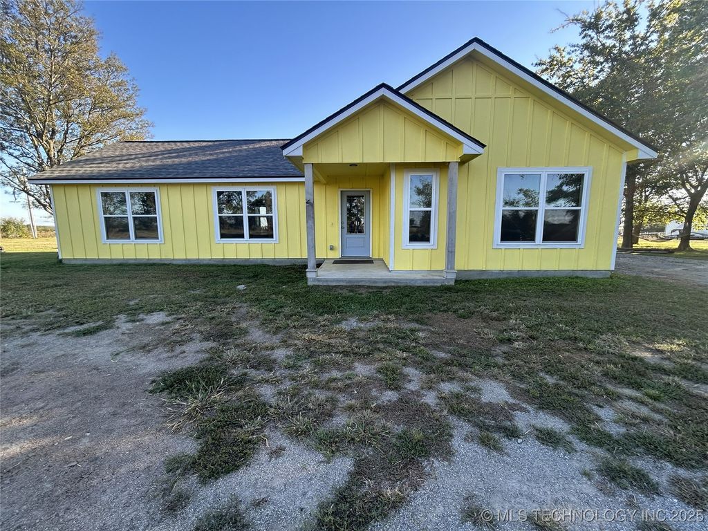 2152 E 430 Road, Adair, OK 74330