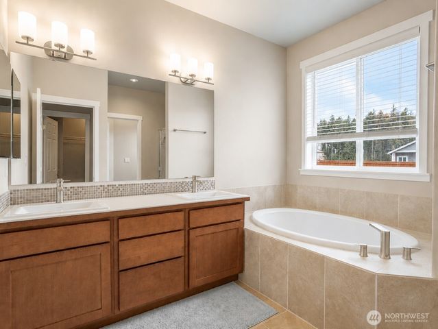 9744 Brayden Court SE, Olympia, WA 98513