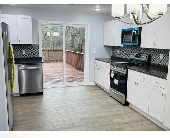 428 Shelby St, Clarksville, TN 37042