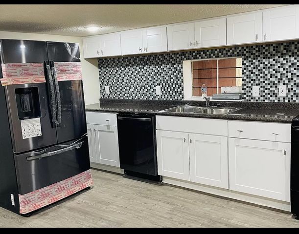 428 Shelby St, Clarksville, TN 37042