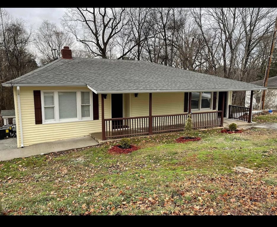 428 Shelby St, Clarksville, TN 37042