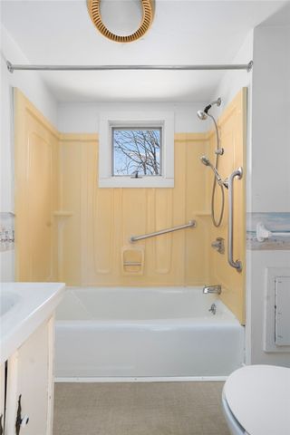 292 Boulevard, Middletown, RI 02842