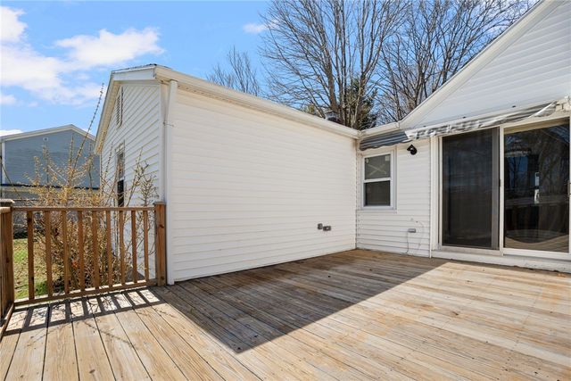 292 Boulevard, Middletown, RI 02842