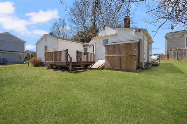 292 Boulevard, Middletown, RI 02842