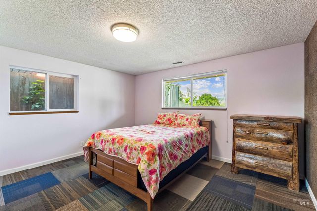 406 S Bitteroot Dr, Boise, ID 83709